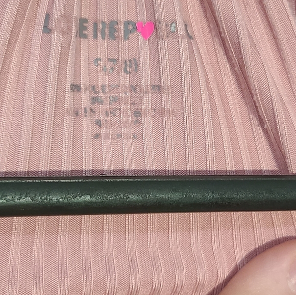 ❄ Love Republic Knot accent top - Picture 3 of 4